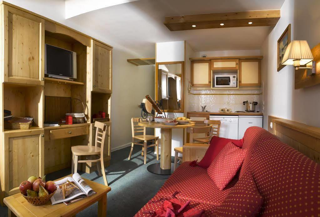 Residence Pierre & Vacances Le Peillon เมรีเบล ภายนอก รูปภาพ